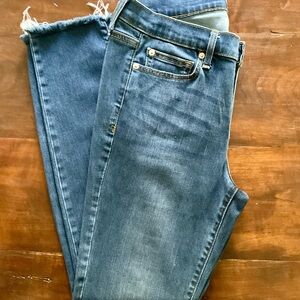 GAP Distressed Ankle Jeans in Blue